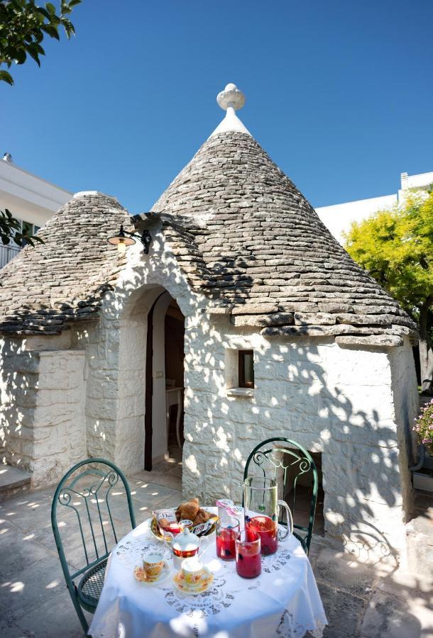 Bed and Breakfast Trullo Giardino Fiorito Alberobello Exterior foto