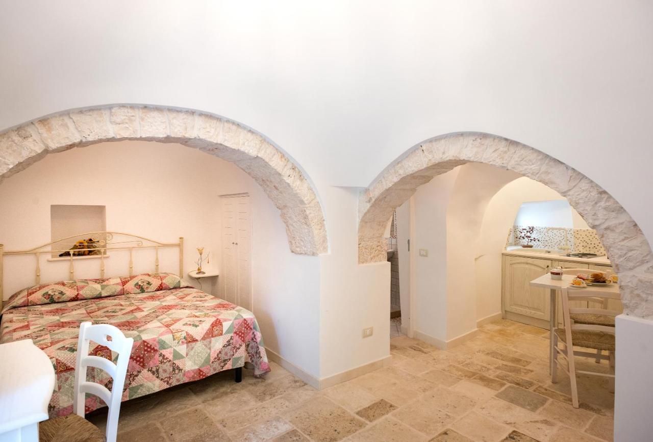 Bed and Breakfast Trullo Giardino Fiorito Alberobello Exterior foto